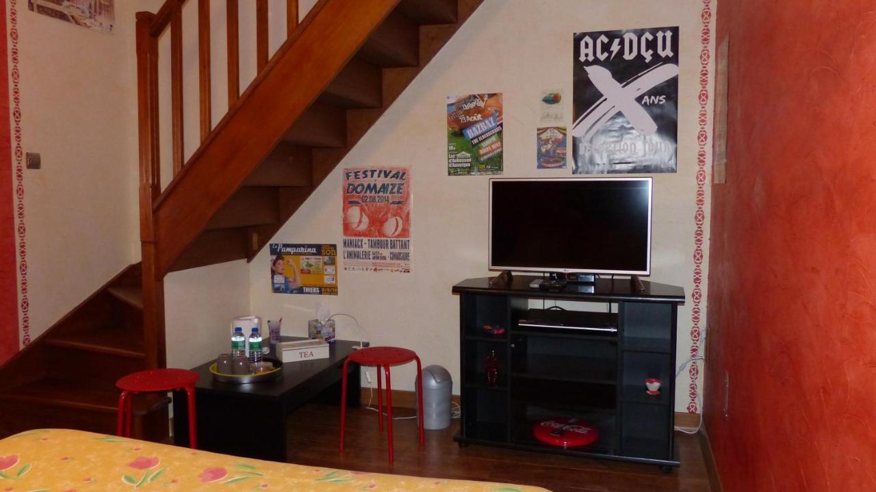 Chez Tiane Puy De Dome Bed & Breakfast Saint-Flour  Bagian luar foto