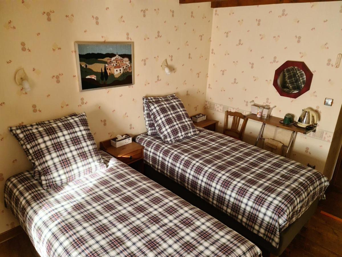 Chez Tiane Puy De Dome Bed & Breakfast Saint-Flour  Bagian luar foto